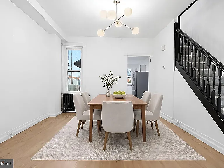 836 N Plum St — Photo 3