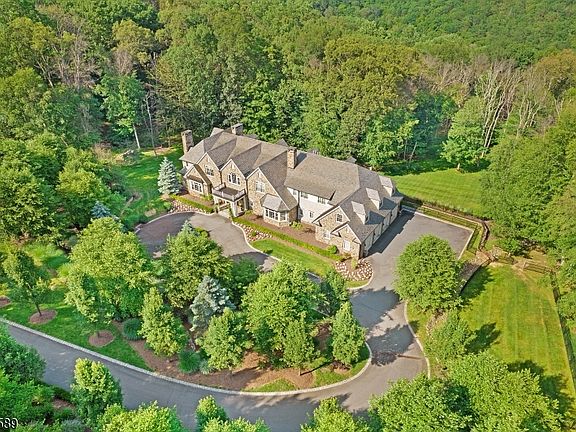 2nd image of 4 Rainetree Rdg