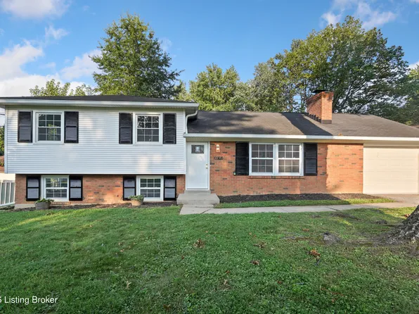 10305 S Dodge Ln, Louisville, KY 40272