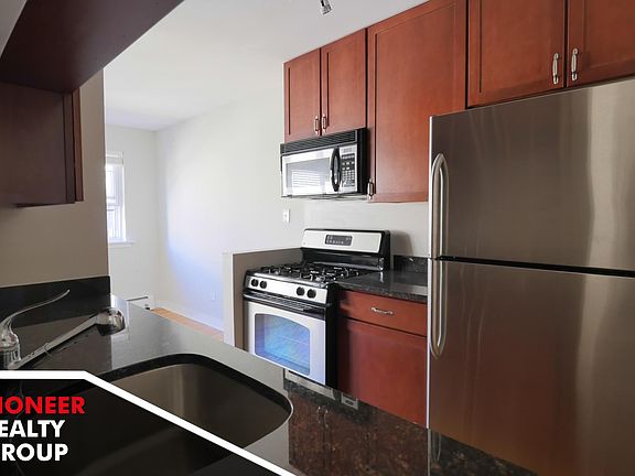 5th image of 621 W Wrightwood Ave #522