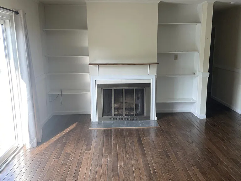 400 Pinnacle St — Photo 15