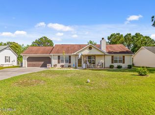 154 Parnell Rd, Hubert, NC 28539