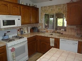 3rd image of 2941 N Douty St