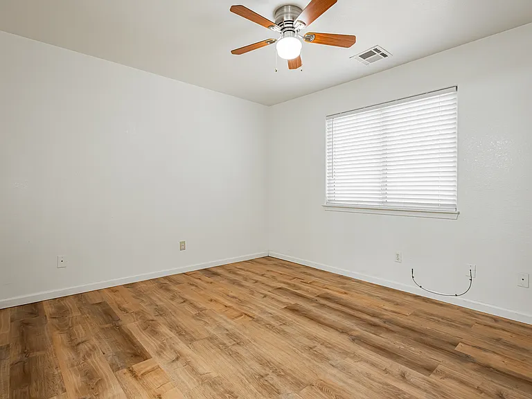 1081 Jubilee Ct #D — Photo 11