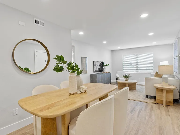 3618 W Lykes Ave #203 — Photo 16