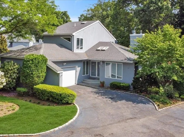 3 Heiko Court #3, Northport, NY 11768