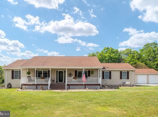 35 Mason Rd, Maurertown, VA 22644