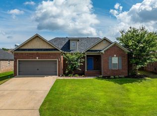 1325 Edge Valley Dr N, Conway, AR 72032