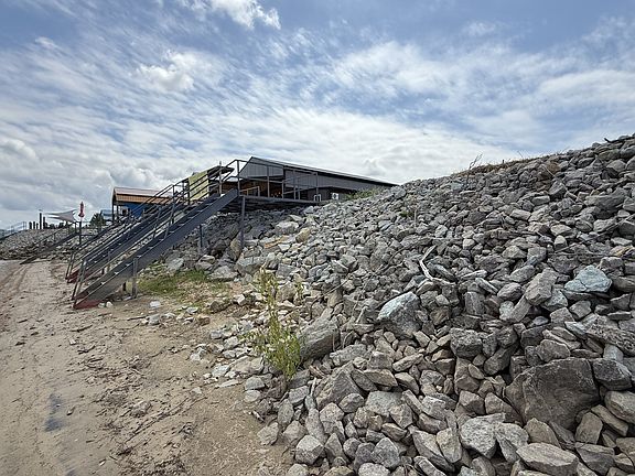3rd image of 212 S River Front Dr