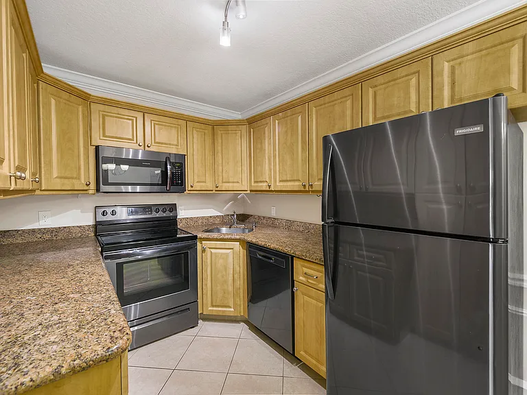 2733 SW Matheson Ave #115-A2 — Photo 12
