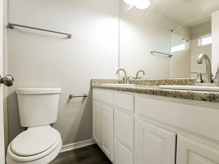 6824 N Yakima Way — Photo 12