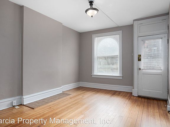 4th image of 4059 Hartford St