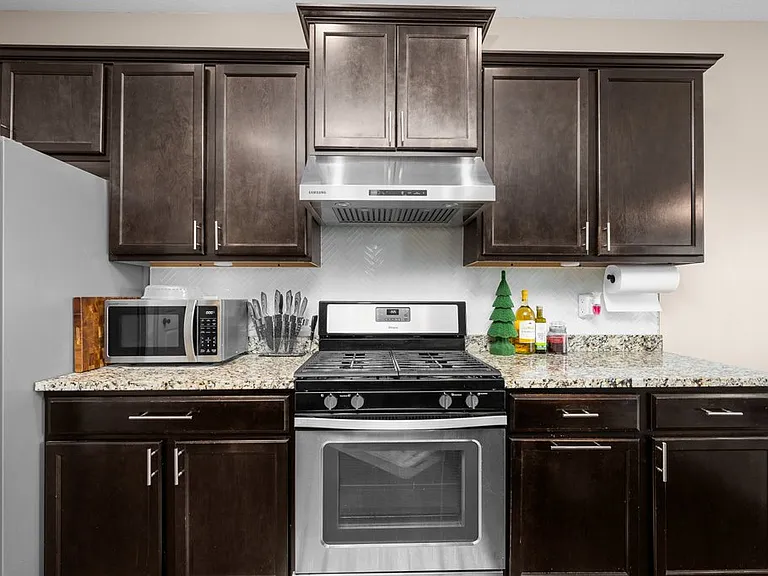 67 Cobblestone Ln — Photo 41