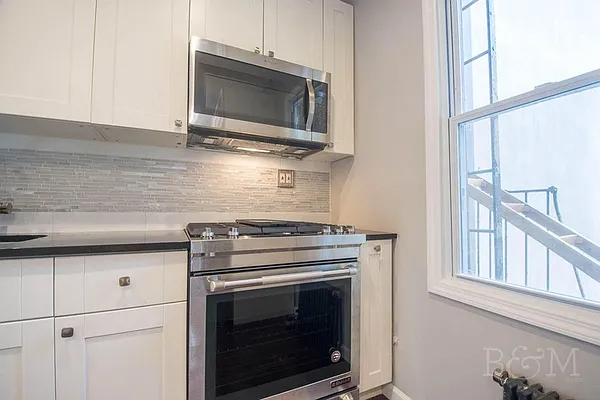 Rented by Brick&Mortar | media 14