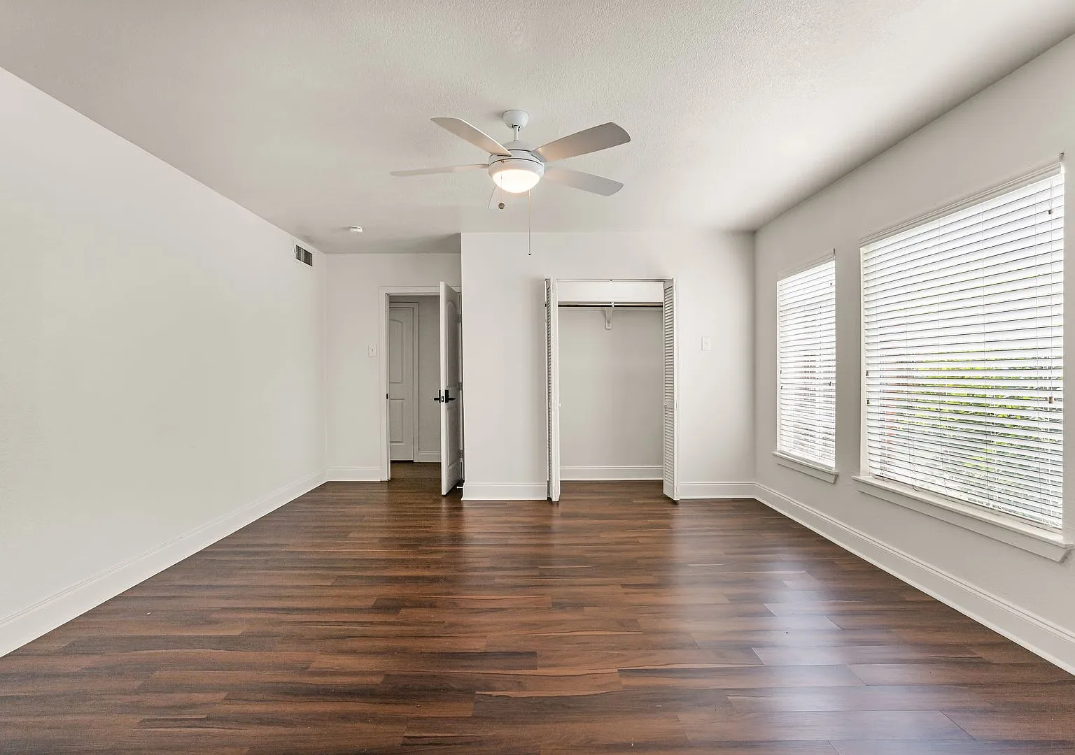 3605 Shelby Dr — Photo 3