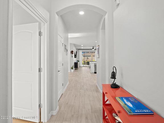 3rd image of 3363 Addison Dr