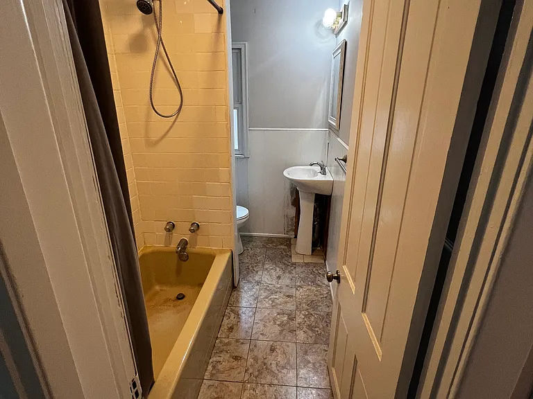 3308 Illinois Ave — Photo 22