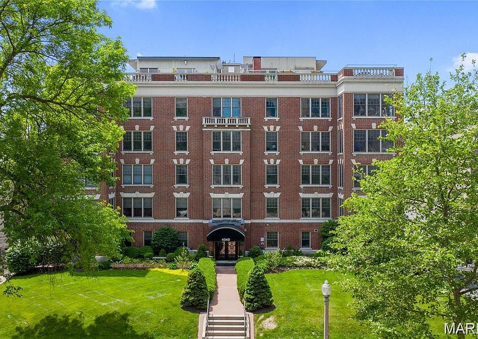 1st image of 4540 Lindell Blvd APT 106