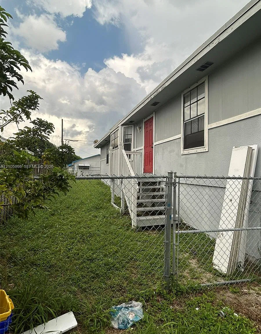 Acrehome Park Second Add — Photo 3