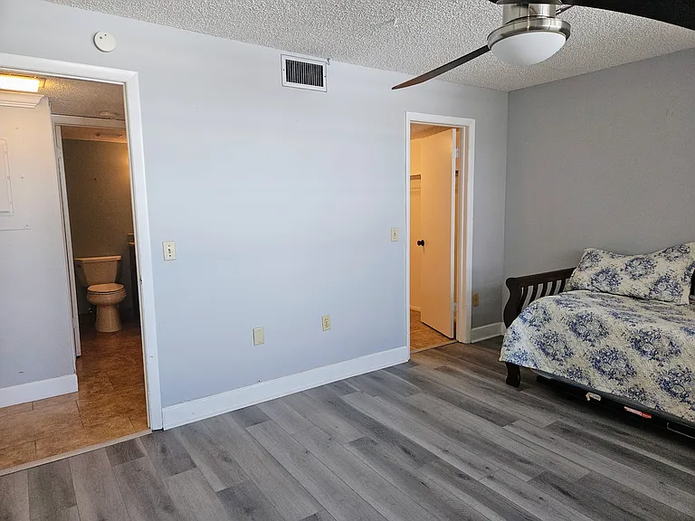 7600 Sun Island Dr S #204 — Photo 25