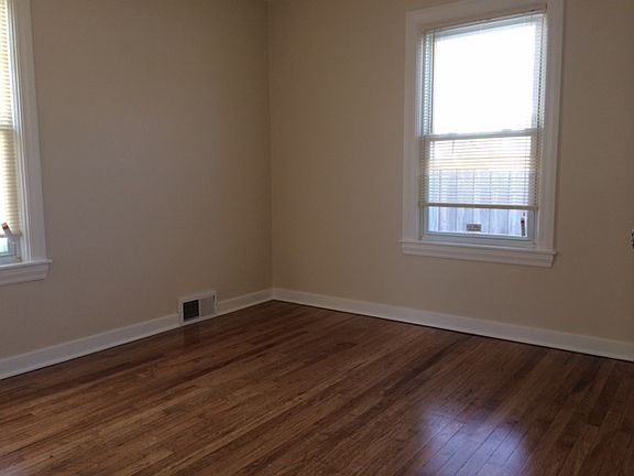 5th image of 1016 Glenwood Ave