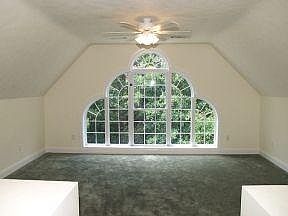 5th image of 274 Tara Erin Ln