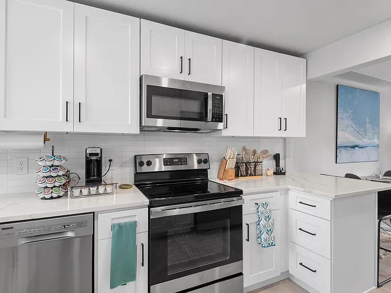 3455 W 21st Ave — Photo 13