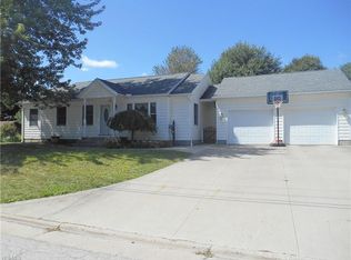 437 Emerson Ave NW, North Canton, OH 44720