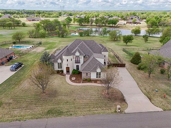 2nd image of 11601 Marbella Dr