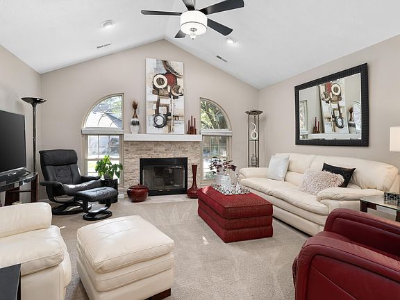 3rd image of 3653 Osprey Ln