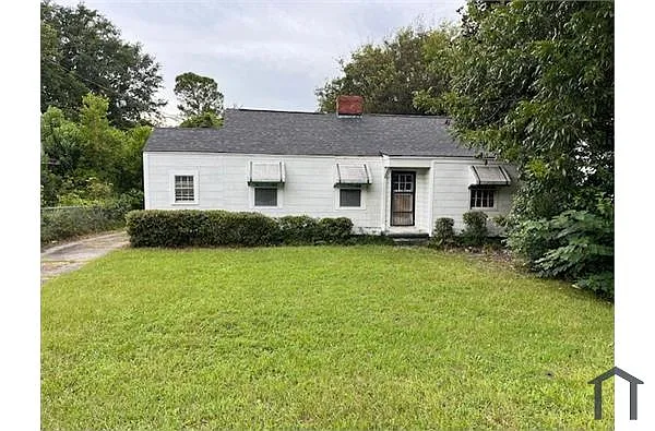 3829 Lyons St photo 1