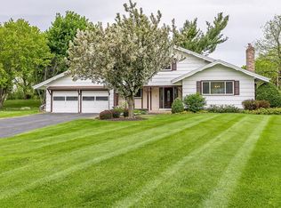 6 Westway Ct, Rochester, NY 14624