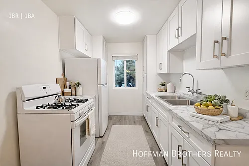8140 W 83rd St #3 Photo 1