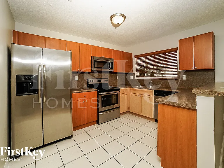 14054 SW 260th St #105 — Photo 6