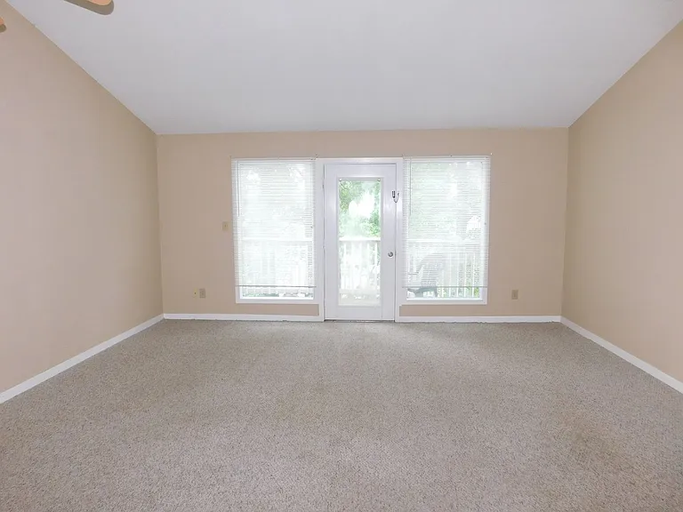 6222 Harbourside Dr — Photo 11