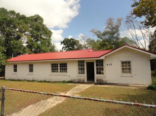 639 Long Dr, Crestview, FL 32539