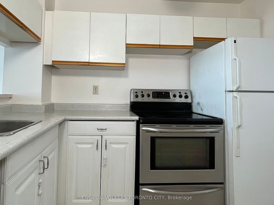 1st image of 3050 Ellesmere Rd #1402