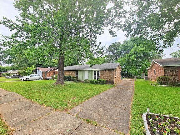 2nd image of 516 Lawndale Ln