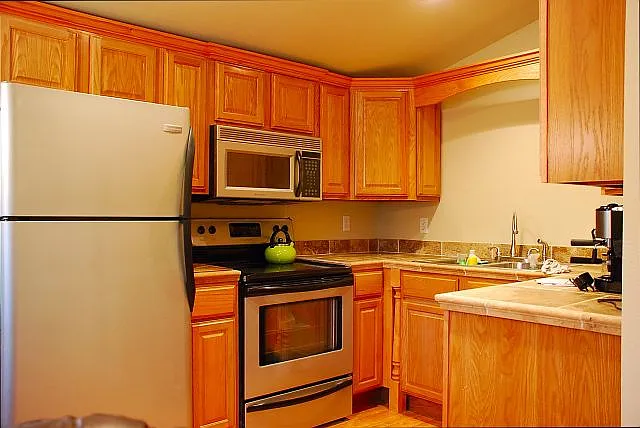 1 bed, 1.0 bath, 900 sqft, $1,500 — Photo 2