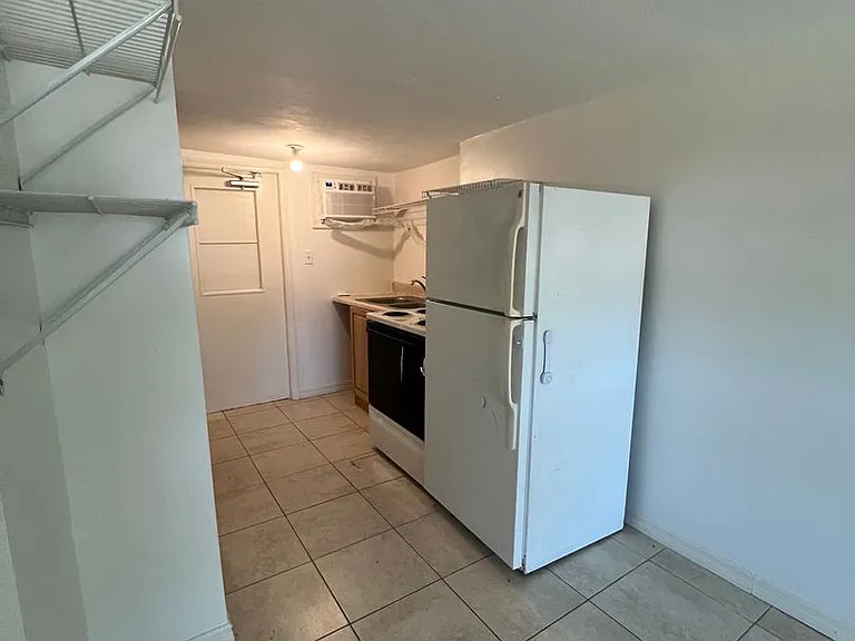 5831 13th Street Ct E #C — Photo 7