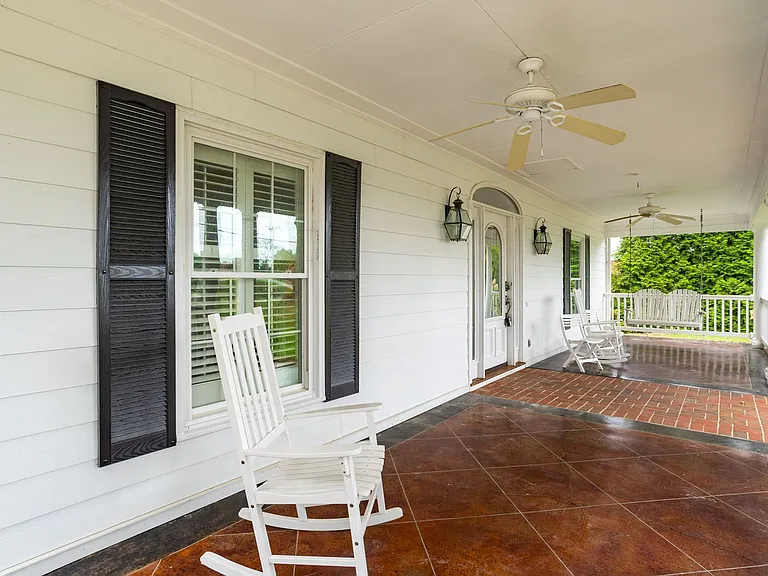4205 Belvoir Dr — Photo 5