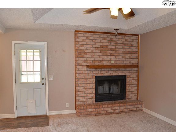 3rd image of 505 W Coleman Ave