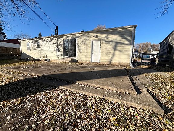 4th image of 3005 E 22nd St