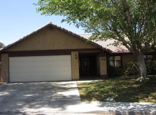 437 Mount Rainier Pl, Ridgecrest, CA 93555