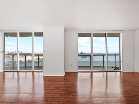 5th image of 50 Biscayne Blvd APT 3102
