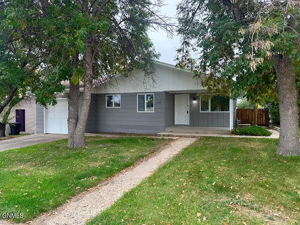 618 11th St E, Williston, ND 58801