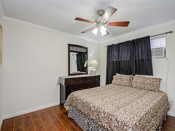 3rd image of 4727 W Alabama St #2115