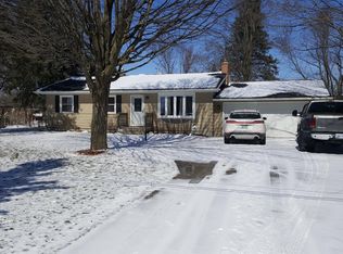 10462 Miller Rd, Swartz Creek, MI 48473