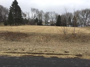 Lt7 Moll Ct., West Bend, WI 53090