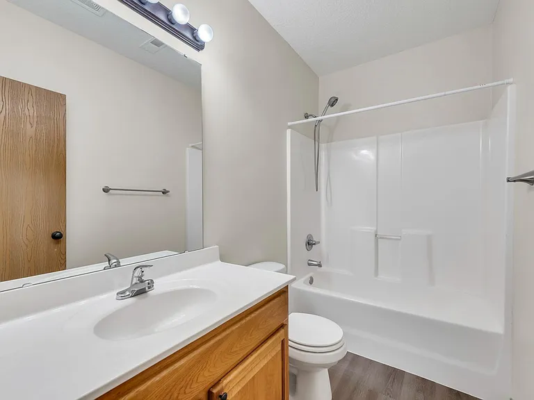 3005-3033 S Shrank Dr — Photo 15